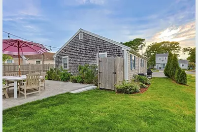 10 Holiday Ln, Dennis, MA 02639 - Photo 23