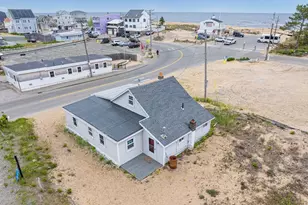 32 Plum Island Blvd, Newbury, MA 01951 - Photo 9
