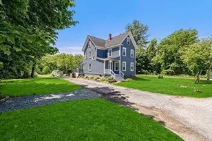 83 Elm St, Salisbury, MA 01952 - Photo 33
