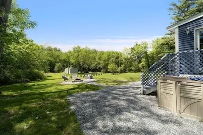 83 Elm St, Salisbury, MA 01952 - Photo 33