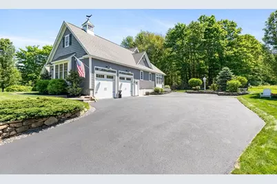 61 Oak Street, Douglas, MA 01516 - Photo 3
