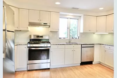 120 Farwell #2, Newton, MA 02460 - Photo 3