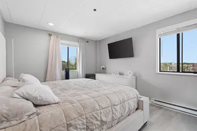 64 Foster St #305, Peabody, MA 01960 - Photo 11