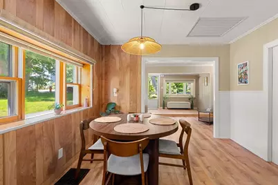 25 Wonderland Ave, Saugus, MA 01906 - Photo 9