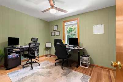 25 Wonderland Ave, Saugus, MA 01906 - Photo 19