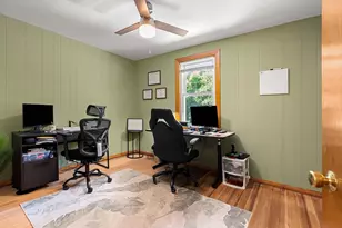 25 Wonderland Ave, Saugus, MA 01906 - Photo 19