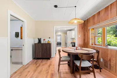 25 Wonderland Ave, Saugus, MA 01906 - Photo 11