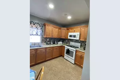 593 Park Street #2, Boston, MA 02124 - Photo 5