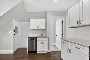 21 Dunlap St, Salem, MA 01970 - Photo 7