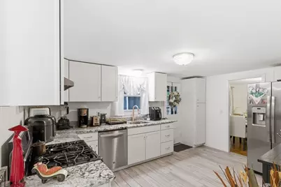 762 W Yarmouth, Yarmouth, MA 02675 - Photo 3
