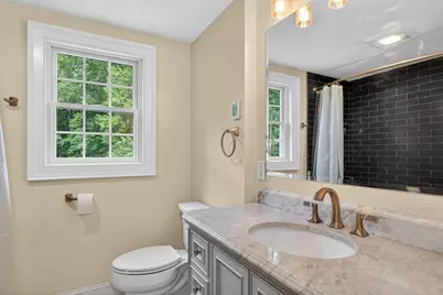 10 Virginia Rd, Tyngsborough, MA 01879 - Photo 17