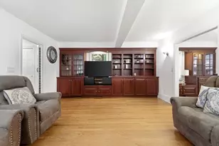 19 Elm Ct, Andover, MA 01810 - Photo 7