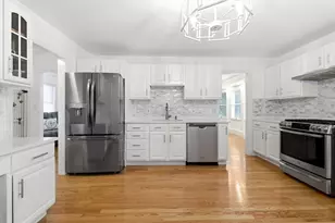 19 Elm Ct, Andover, MA 01810 - Photo 3