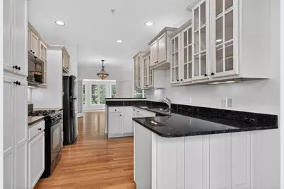 31 Sanctuary Ln #31, Hopkinton, MA 01748 - Photo 9