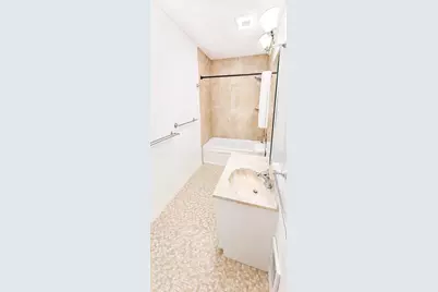 685 Oak St Building 1 #7, Brockton, MA 02301 - Photo 5
