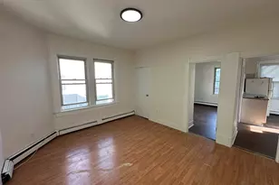 39 Louis St, Chelsea, MA 02150 - Photo 3