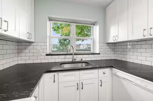 19 Alton Ct, Brookline, MA 02446 - Photo 9