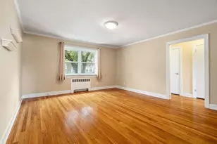 19 Alton Ct, Brookline, MA 02446 - Photo 5
