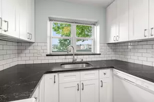 19 Alton Ct, Brookline, MA 02446 - Photo 9