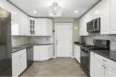 27 Solomon Pond Rd #A, Northborough, MA 01532 - Photo 11