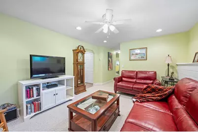 258 State St, Hanson, MA 02341 - Photo 21