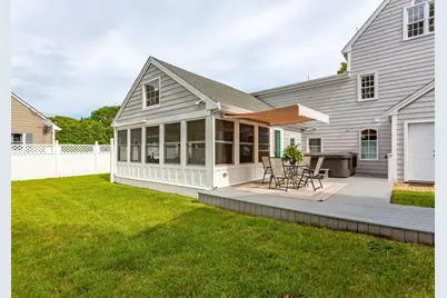 28 Winona Ave, Fairhaven, MA 02719 - Photo 3