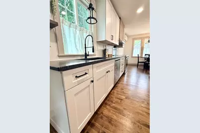 7 Albemarle St, Worcester, MA 01605 - Photo 7