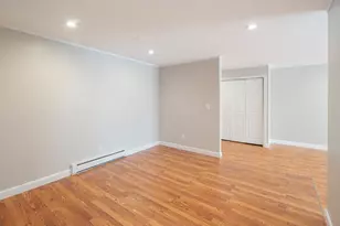 9 Weld St, Framingham, MA 01702 - Photo 5