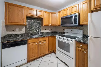 9 Weld St #14, Framingham, MA 01702 - Photo 7