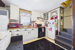 336 Davis St, New Bedford, MA 02746 - Photo 25