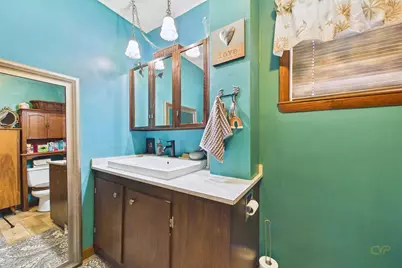 336 Davis St, New Bedford, MA 02746 - Photo 15