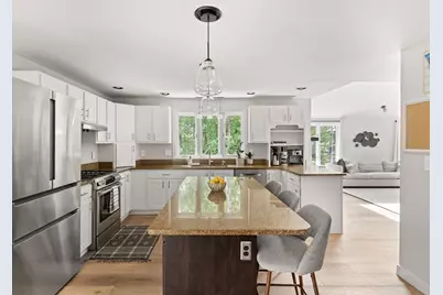 7 Tiffany Trail, Hopkinton, MA 01748 - Photo 11