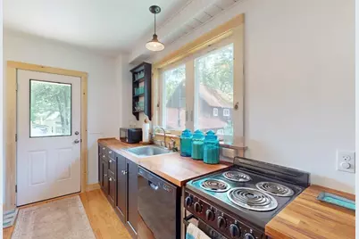 48 Laurel Park #48, Northampton, MA 01060 - Photo 17