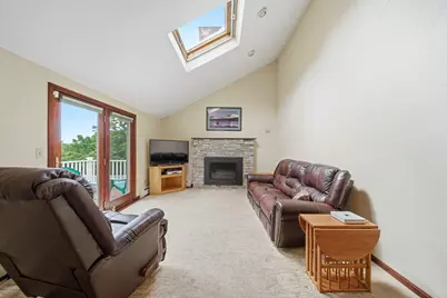 12 Thomas Cir, Stoneham, MA 02180 - Photo 15