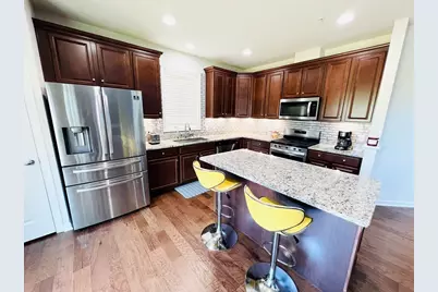 22 Holly Trl #22, Hopkinton, MA 01748 - Photo 5