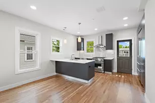 12 Foskett St, Somerville, MA 02144 - Photo 5