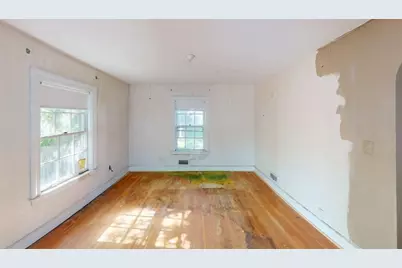 54 Oxford St, Fairhaven, MA 02719 - Photo 17