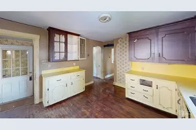 54 Oxford St, Fairhaven, MA 02719 - Photo 11