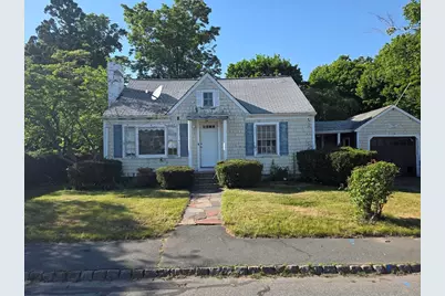 54 Oxford St, Fairhaven, MA 02719 - Photo 1