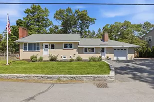 8 Maple Rd, Westford, MA 01886 - Photo 1