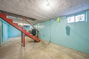 185 Washington St, Malden, MA 02148 - Photo 35