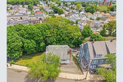 185 Washington St, Malden, MA 02148 - Photo 11