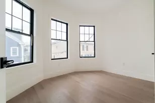 387 Norfolk St, Cambridge, MA 02139 - Photo 11