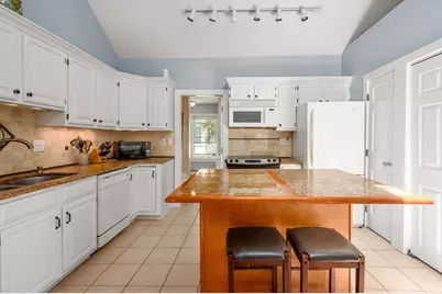 11 Blake St, Westborough, MA 01581 - Photo 3