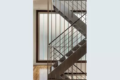 10 Newell St, Cambridge, MA 02140 - Photo 9