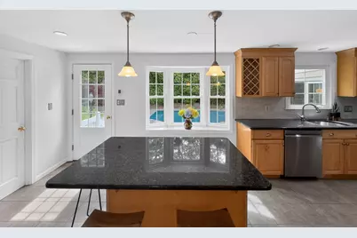 19 Tilton Ln, Andover, MA 01810 - Photo 9