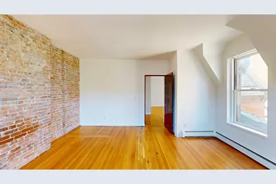 1575 Beacon St #3R, Brookline, MA 02446 - Photo 9