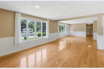 14 Raymond Rd, Chelmsford, MA 01824 - Photo 3