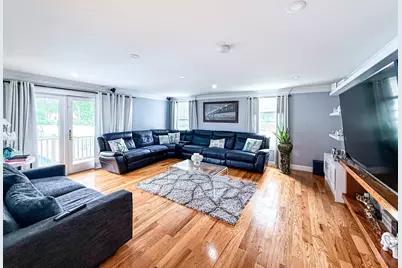 31 Jefferson Rd, Northborough, MA 01532 - Photo 9