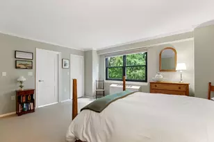 2 Hawthorne Pl, Boston, MA 02114 - Photo 15